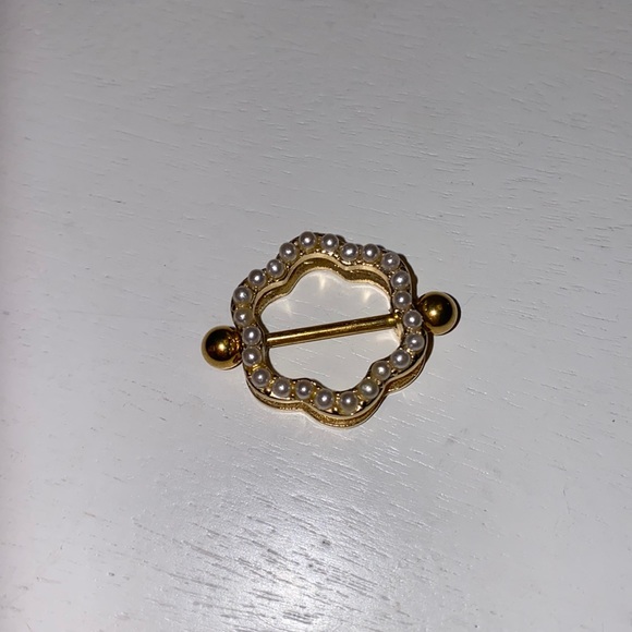 Nipple ring - Picture 2 of 5